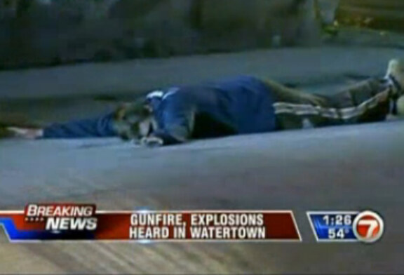 Un sospechoso del atentado de Boston muere tras un tiroteo con la Policía, el otro continúa huído