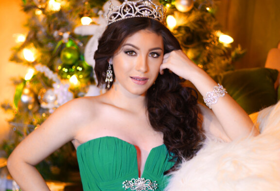 Luisa Mendoza Bravo: Miss Teen Ohio Latina 2015,  durante las Épocas Navideñas