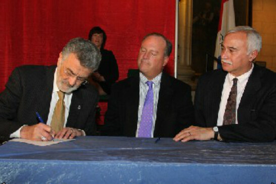 Mayor Jackson and Public-Private Partnership Signs Community Benefits Agreement